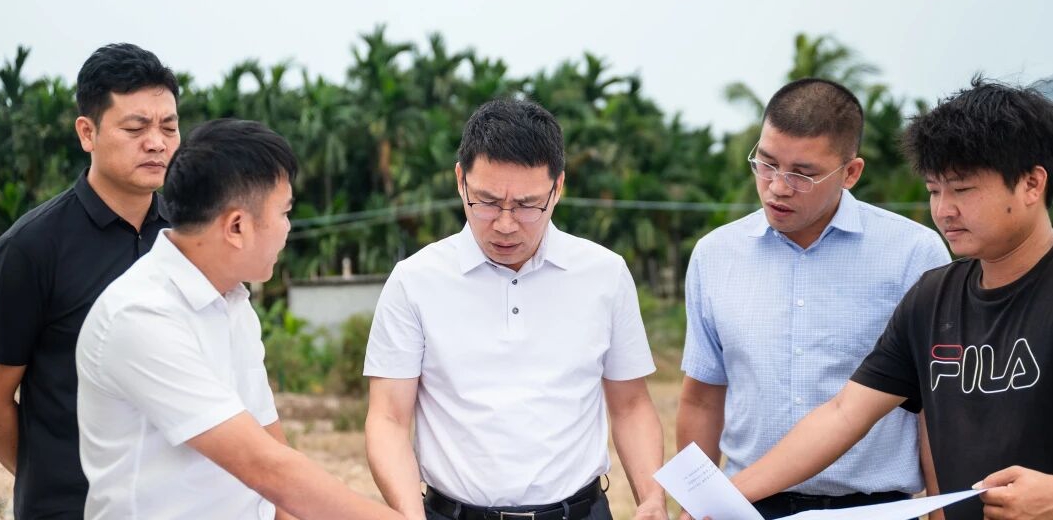 季端荣调研崖州区重点农业项目 现场破解产业发展堵点